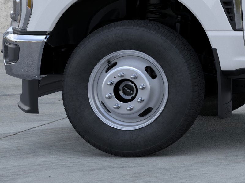 2026 Ford Super Duty F-350® XLT