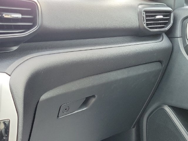 2023 Ford Explorer Base