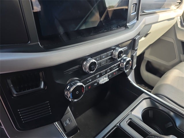 2023 Ford F-150 Lightning XLT