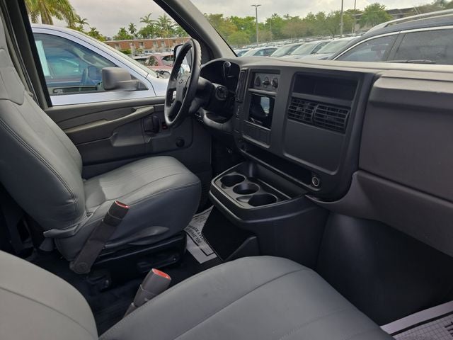 2005 Chevrolet Express Van G1500 Base 135 WB