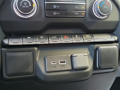 2024 Chevrolet Silverado 1500 Custom