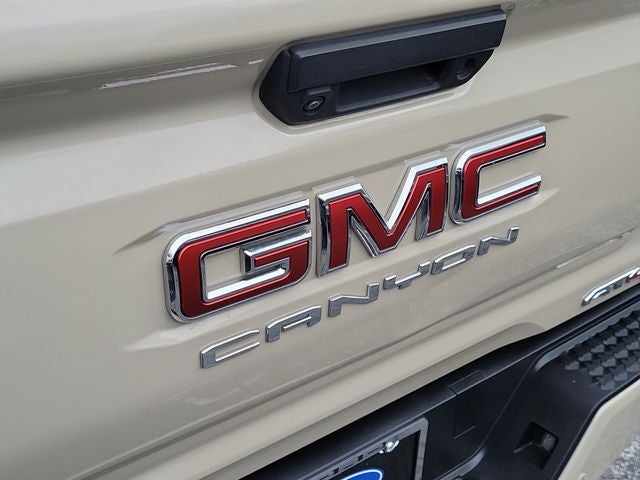 2023 GMC Canyon AT4