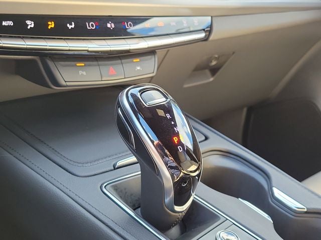 2024 Cadillac XT4 Luxury