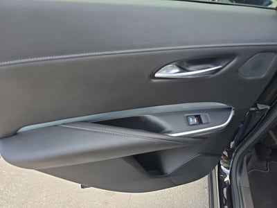 2022 Cadillac XT4 Premium Luxury