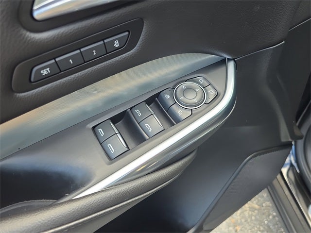 2022 Cadillac XT4 Premium Luxury