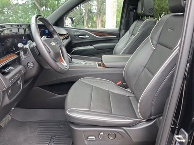 2023 Cadillac Escalade Premium Luxury