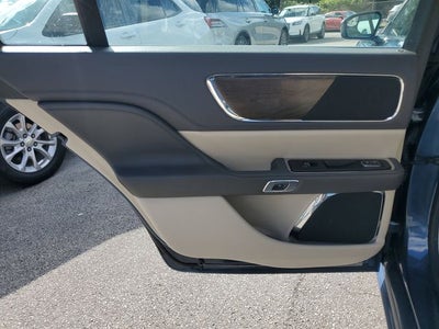 2018 Lincoln Continental Premiere