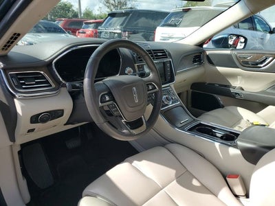 2018 Lincoln Continental Premiere