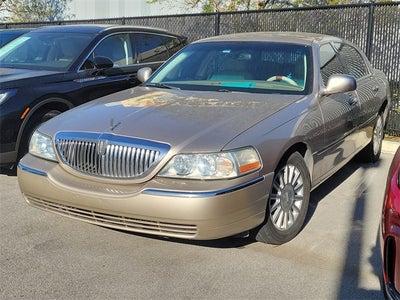 2003 Lincoln Town Car Executive