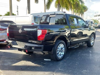 2024 Nissan Titan SV