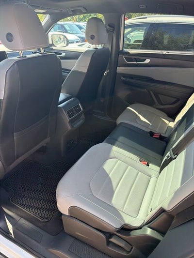 2024 Volkswagen Atlas Cross Sport 2.0T SEL R-Line