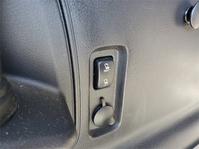 2013 Lincoln MKX Base