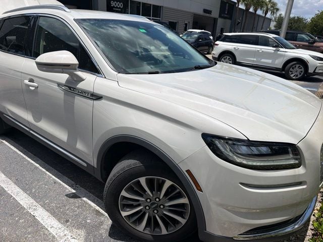 2022 Lincoln Nautilus Standard