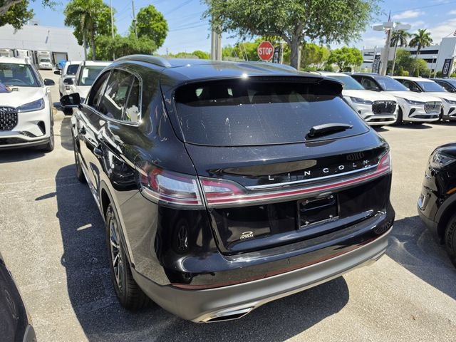 2023 Lincoln Nautilus Standard