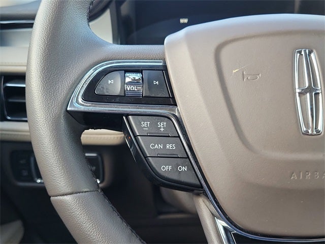 2022 Lincoln Nautilus Standard