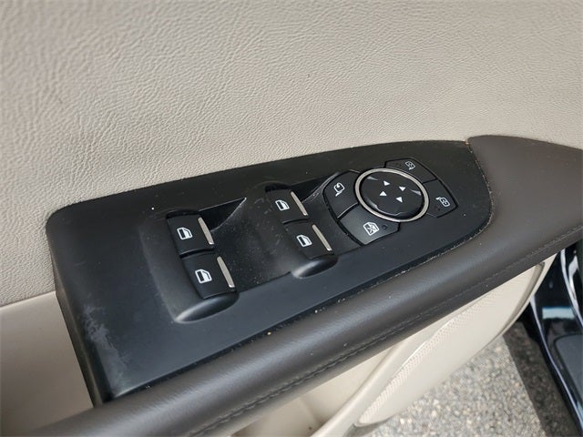 2019 Lincoln Nautilus Select