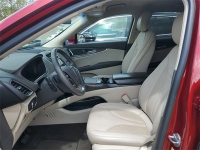 2019 Lincoln Nautilus Select