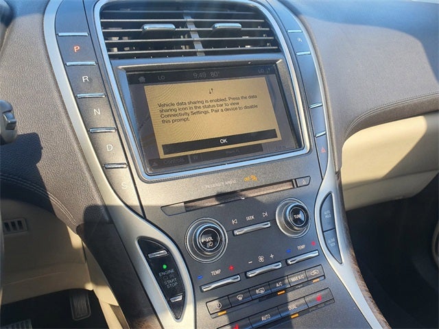 2019 Lincoln Nautilus Select