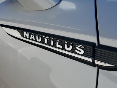 2019 Lincoln Nautilus Select