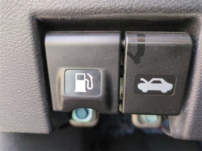 2023 Nissan Versa 1.6 SR