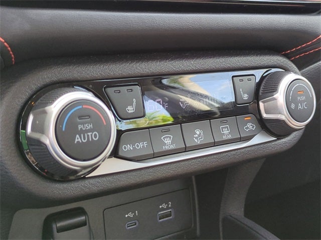 2023 Nissan Versa 1.6 SR