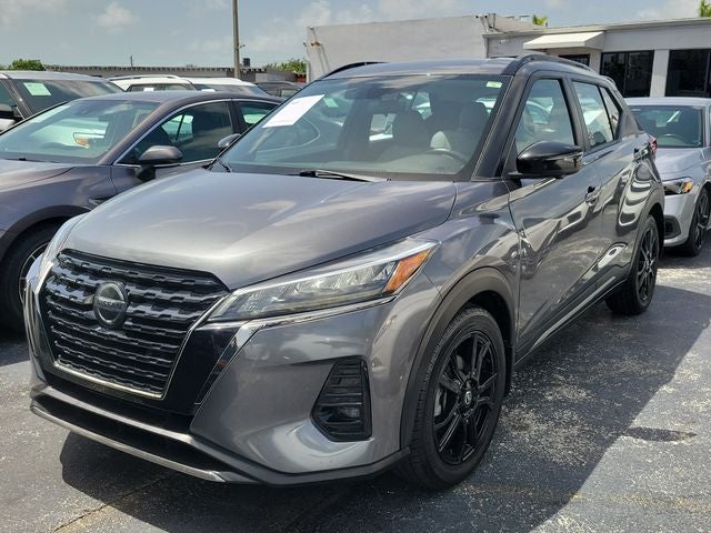 2021 Nissan Kicks SR