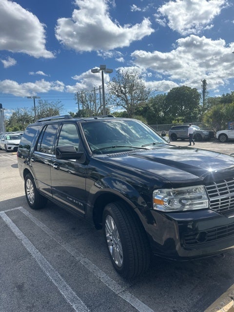 2012 Lincoln Navigator Base
