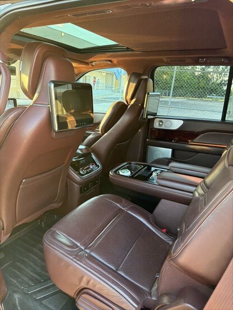 2018 Lincoln Navigator Black Label