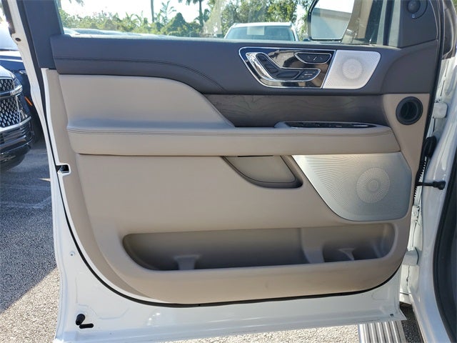 2024 Lincoln Navigator L L Reserve