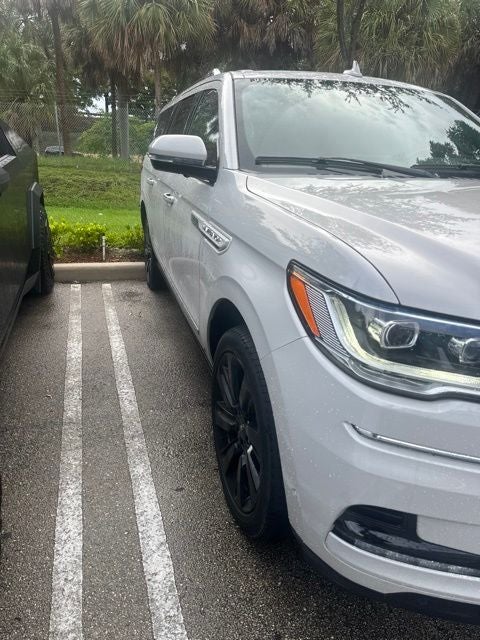 2022 Lincoln Navigator L Reserve