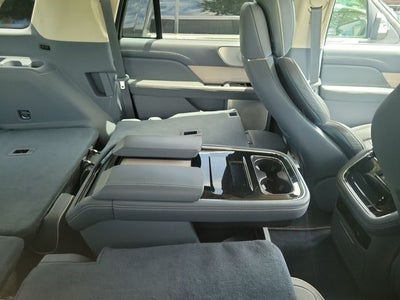 2022 Lincoln Navigator L Black Label