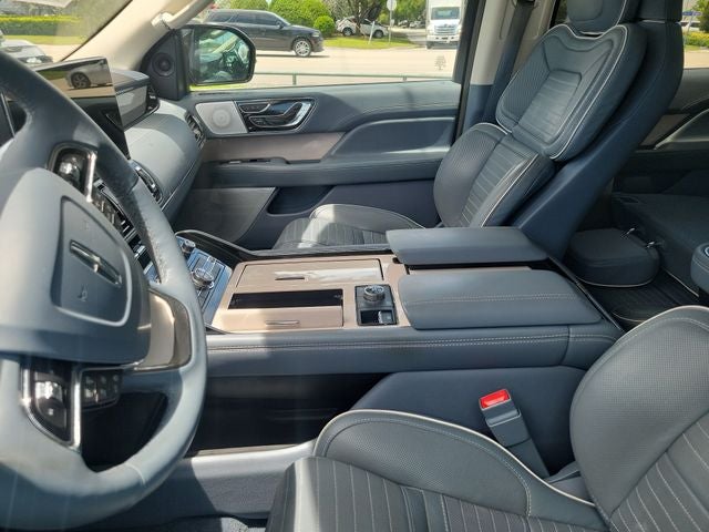 2022 Lincoln Navigator L Black Label