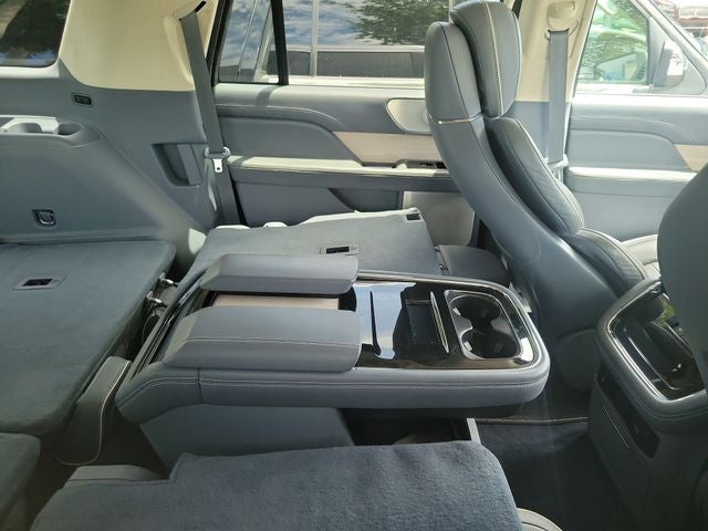 2022 Lincoln Navigator L Black Label