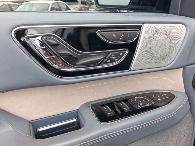 2022 Lincoln Navigator L Black Label