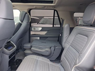 2022 Lincoln Navigator L Black Label