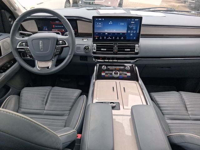 2022 Lincoln Navigator L Black Label