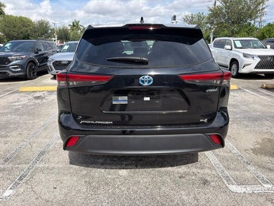 2023 Toyota Highlander Hybrid XLE