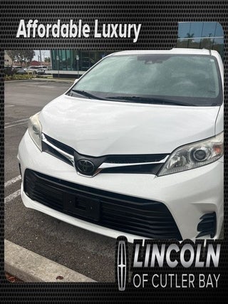 2020 Toyota Sienna LE 7 Passenger