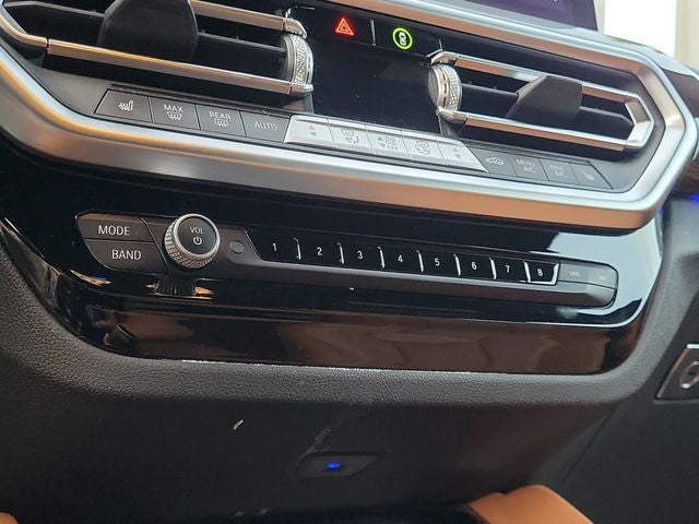 2023 BMW X4 xDrive30i