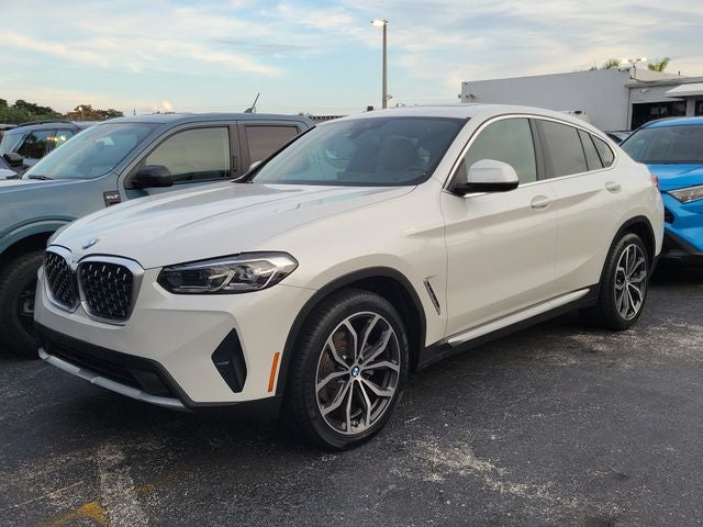 2023 BMW X4 xDrive30i