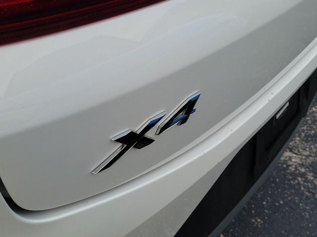 2023 BMW X4 xDrive30i