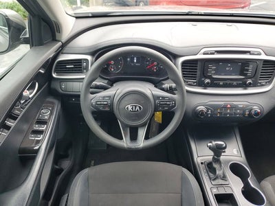 2017 Kia Sorento LX