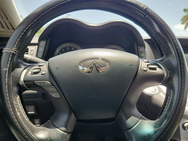 2016 INFINITI Q70 3.7