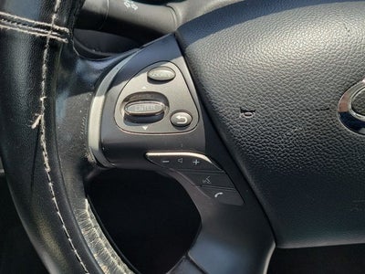 2016 INFINITI Q70 3.7