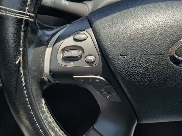 2016 INFINITI Q70 3.7
