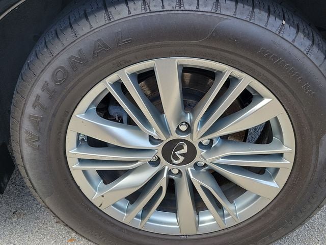2019 INFINITI QX80 LUXE