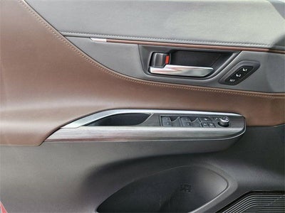 2022 Toyota Venza XLE