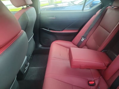 2025 Lexus IS 300