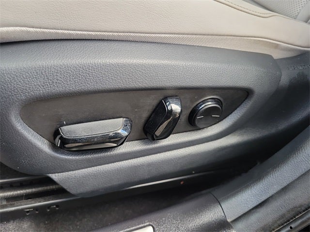 2023 Lexus UX 250h Premium