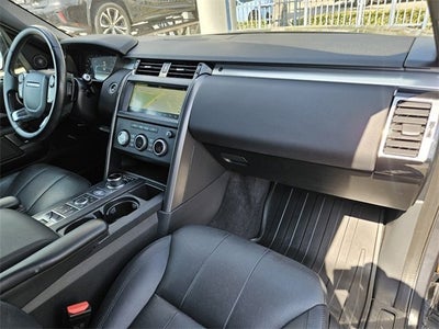 2020 Land Rover Discovery Landmark Edition